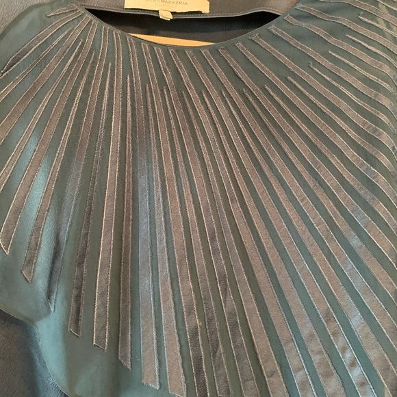 BCBG Max Azria Runway Silk Fan Sleeve Blouse: XS - Picture 4 of 8